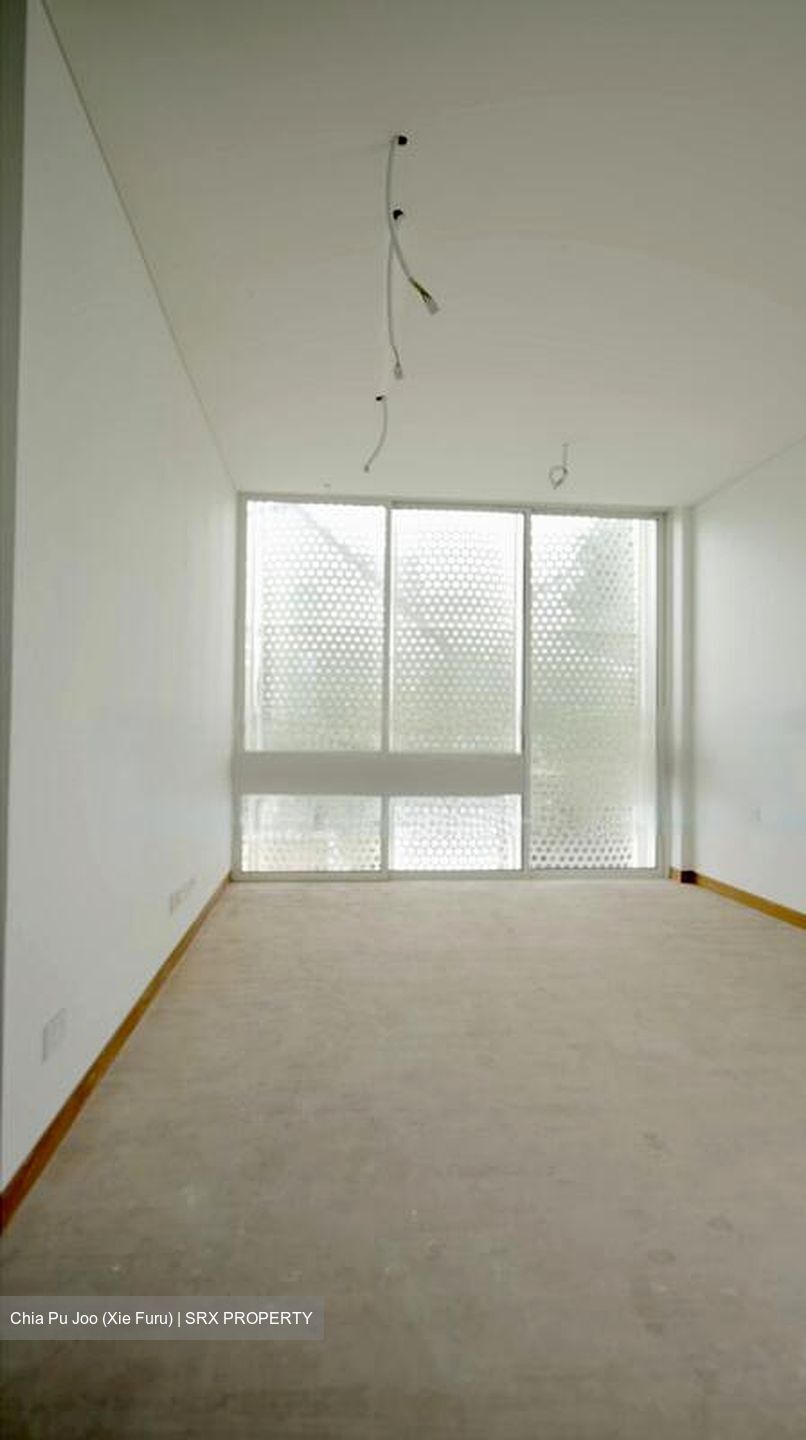 Golden Hill Estate (D19), Terrace #451239541